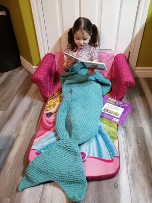 AQUA mermaid tail blanket