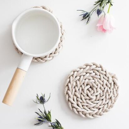 Finger Knit Trivet