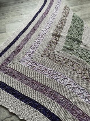 Lilac Shawl