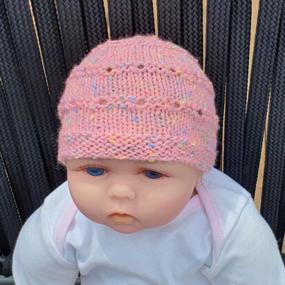 Cindy - babies eyelet stitch hat