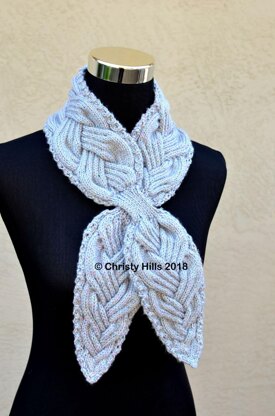 Charming Cable Scarf  (Keyhole / Ascot / Pull-Through / Vintage / Stay On / Scarf Knitting Pattern)