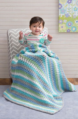 Cuddle Me Blanket in Red Heart Soft Baby Steps Solids - LW4558 - Downloadable PDF