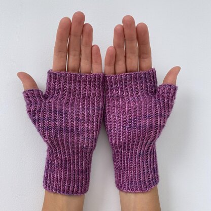 Cyclamen Mitts