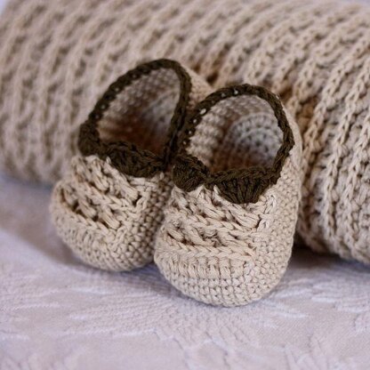 Choco Baby Blanket and Booties