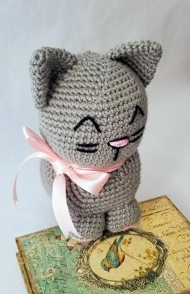 Crochet Kits - Amigurumi Art Cats & Dogs Kit - French Bulldog