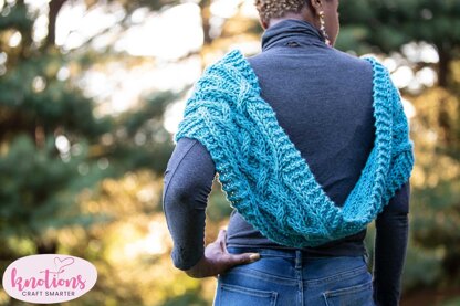 Cozy Cabled Cowl