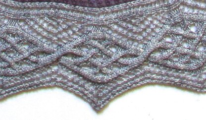 Skara Brae Shawlette