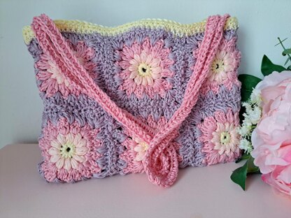 Crochet Daisy Square Tote Bag Pattern