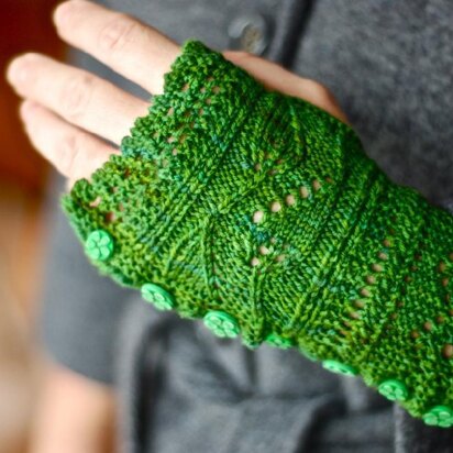 Kirsten Kapur Designs Katinka Mitts PDF