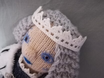 Knitting pattern for Snow Queen dolls, DIY your own Doll