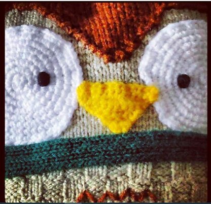 Owl cushion