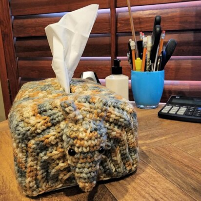 Armadillo Tissue Box Cover