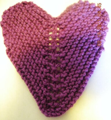 Lace Center Heart Cloth