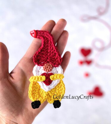 Crochet Valentine's Day Gnome Applique