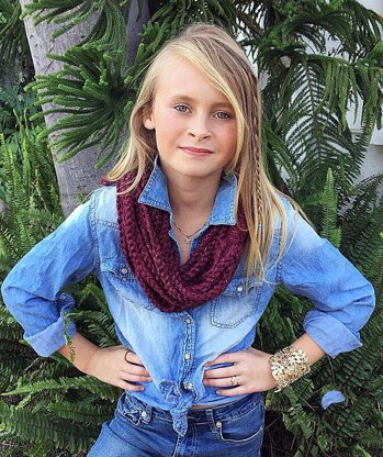 Infinity Chain Scarf - Chandler Scarf