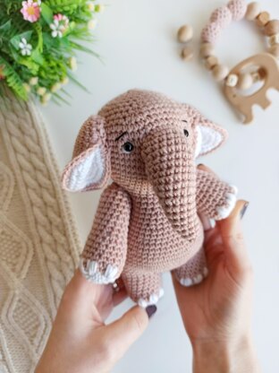 Elephant crochet pattern