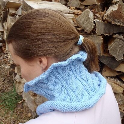 Cabled Cowl - knitting pattern