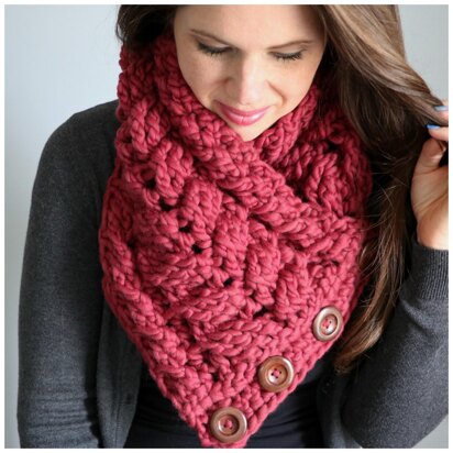 Caitlin's Cabled Cowl