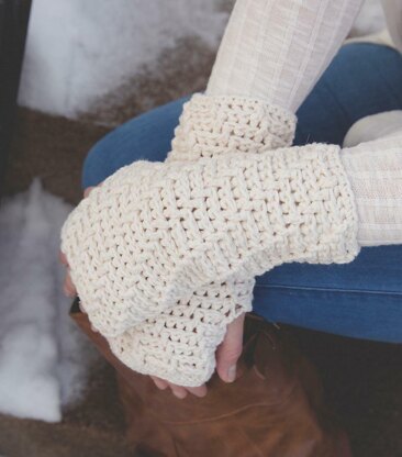 Cascading Ridges Fingerless Gloves