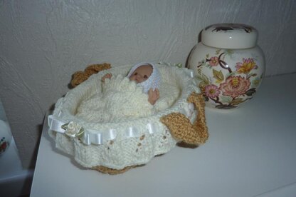 Rowan's Moses Basket