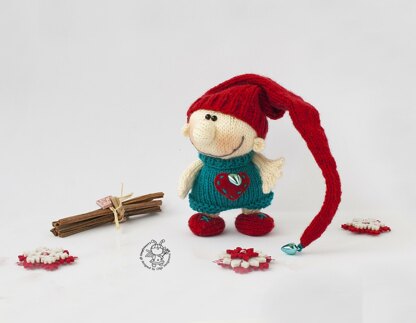 Christmas gnome doll knitting flat