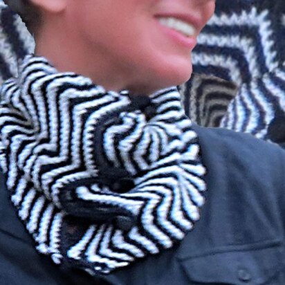 Cinetico Cowl