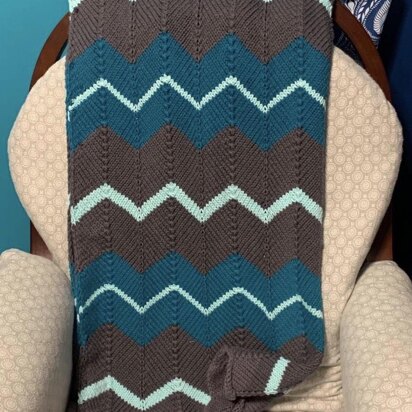 Zig Zag Chevron Lap Blanket - knitting pattern
