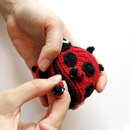 Lola The Ladybird - Amigurumi Coin Purse