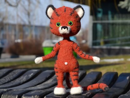 Crochet Pattern: Little Tigre toy PDF,