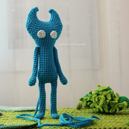 Blue Yarn Spirit-Inspired Amigurumi Pattern (Blue Version) – Digital PDF