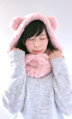 Fluffy Hooded Bear Cowl