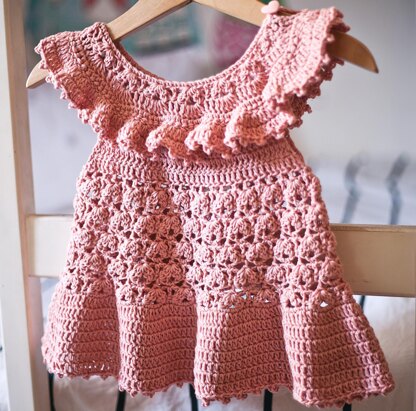 Sweet Pea Dress Crochet pattern by Mon Petit Violon | LoveCrafts