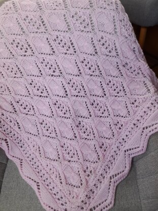 JKSB98 Lace Baby Shawl