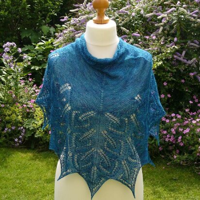 Peacock  shawlette