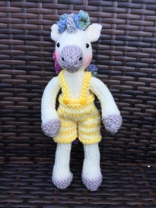 Sparkle the Unicorn knitting Pattern
