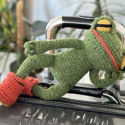 Jabka The Traveling Frog Amigurumi