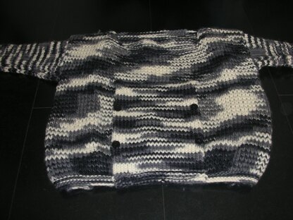 Oversized jumper with modesty vent for nursing baby
