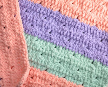 Tiny Triangles Blanket