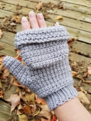 Linked Flop Top Mitten