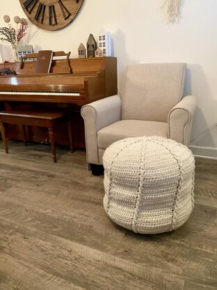 Twisted Cable Pouf