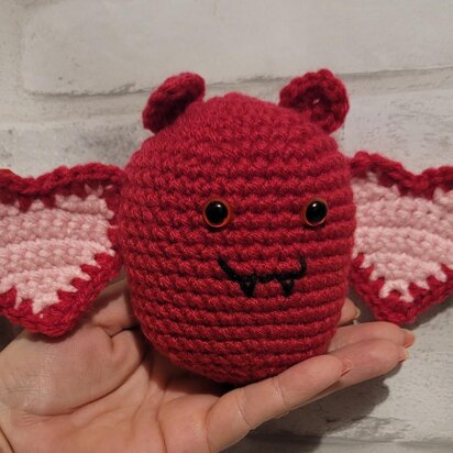 Valentine Bat Amigurumi