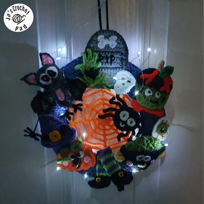 Halloween Collection Applique/Embellishment Crochet * Bat, Spider, Hat, Pumpkin, Witches Legs, Cauldron, Eye, Frankenstien Toffee Apple, Gravestone, Web and Door Wreath Ring.