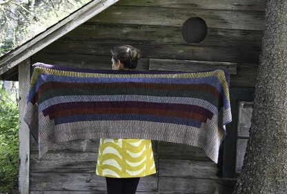 Stepwise shawl