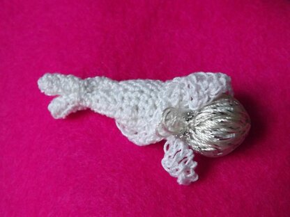 Miniature angel brooch pattern