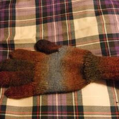 Gloves on 4 needles