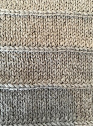 Linear sweater