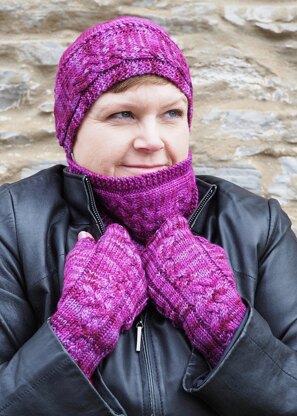 Mount Temple Fingerless Mitts