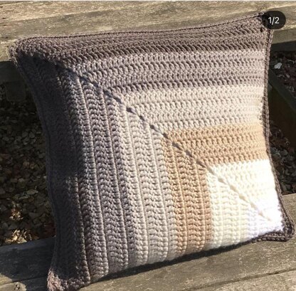 Mitre Square Ombre Cushion