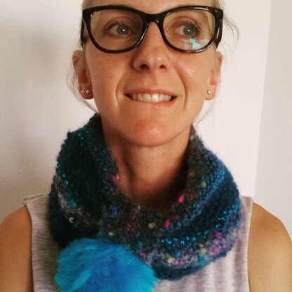 The Fluffy PomPom Cowl