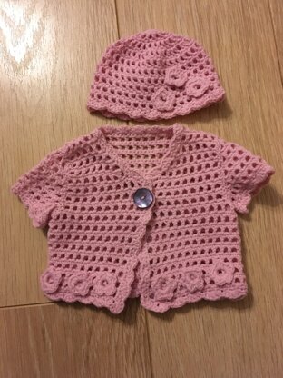 Short sleeved baby cardigan and hat